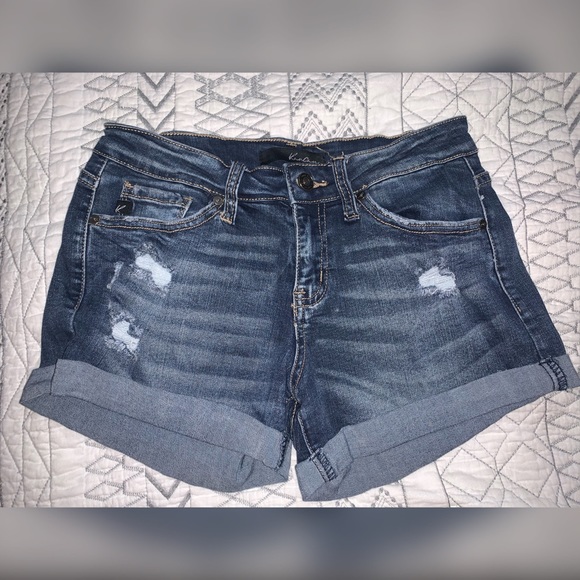 KanCan shorts - Picture 2 of 9